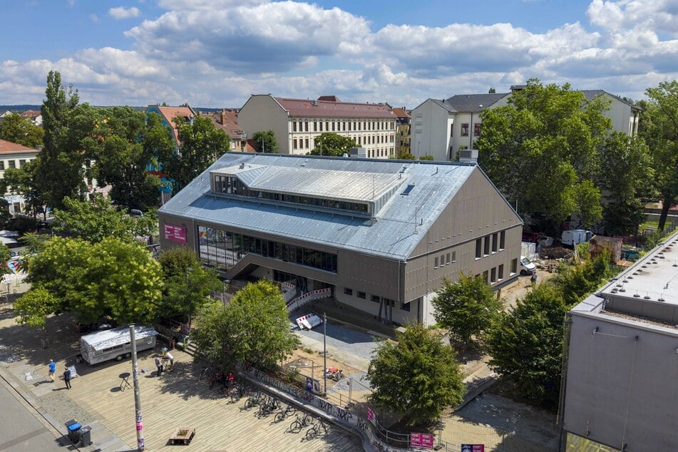 Die Scheune in der Alaunstraße erstrahlt in neuem Gewand.