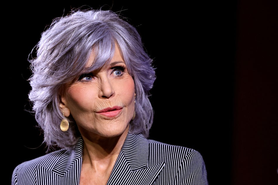 Jane Fonda (88) würdigte Parton als "verspieltes Südstaaten-Mädchen" und schillernde Persönlichkeit.