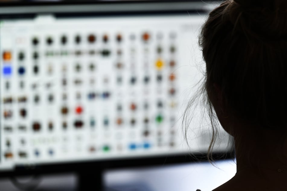Die Organisation NCMEC wurde auf den 75-Jährigen aufmerksam, da dieser tausendfach verdächtige Dateien in eine Cloud hochgeladen haben soll. (Symbolfoto)