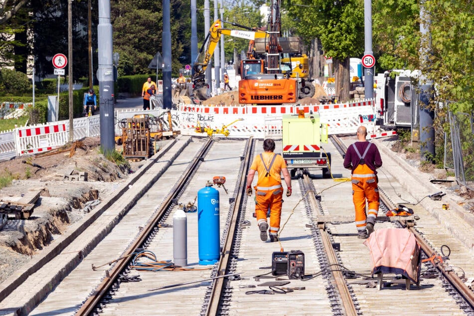 Bis November bleibt die Baustelle auf der Berthold-Haupt-Straße für Autofahrer voll gesperrt.