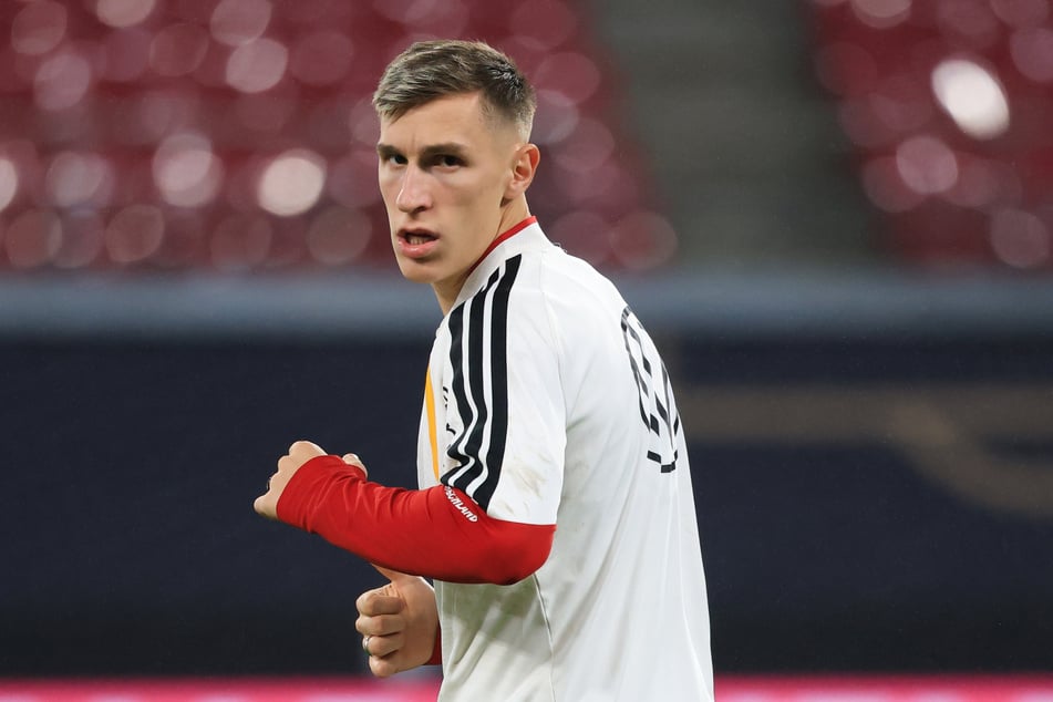 Deutschlands Innenverteidiger Nico Schlotterbeck (25) steht nach überstandener Fußverletzung wieder auf dem Platz.