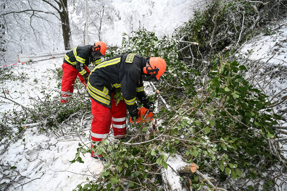 Vorsicht vor Winter-Einbruch in NRW: Höchste Unwetter-Warnstufe für Teile Westfalens