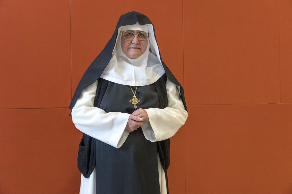 Schwester Elisabeth Vaterodt (67) ist seit 2016 Äbtissin des Klosters St. Marienthal, südlich von Görlitz.