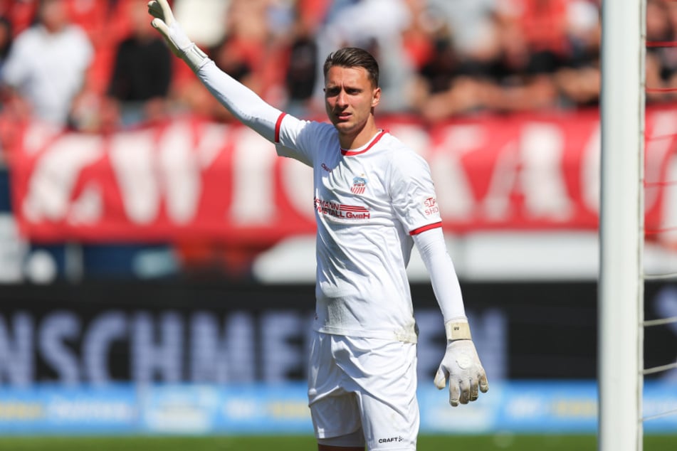 FSV-Keeper Lucas Hiemann konnte den Ausgleich verhindern. (Archivbild)