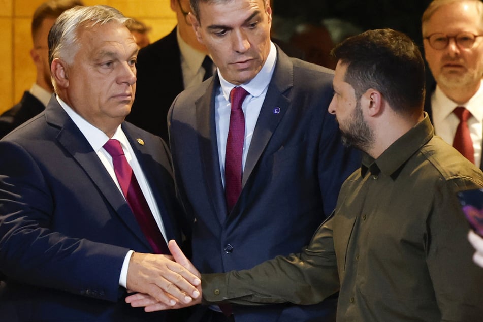 Hat der ukrainische Präsident Wolodymyr Selenskyj (48) dem ungarischen Regierungschef Viktor Orban (62) mit der Armee gedroht?