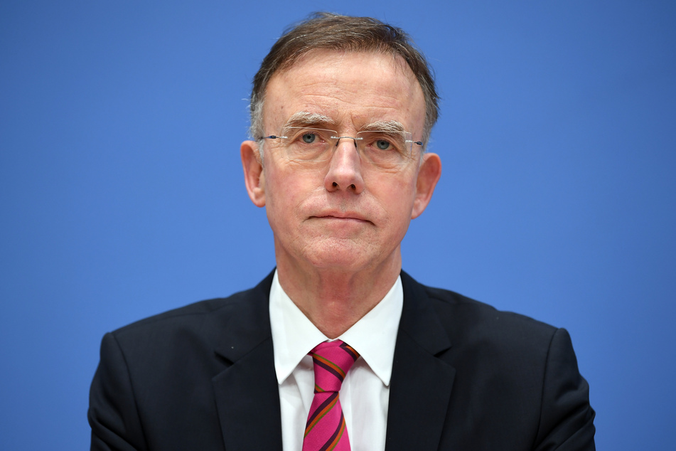 Gerd Landsberg (69), Hauptgeschäftsführer des Deutschen Städte- und Gemeindebundes.