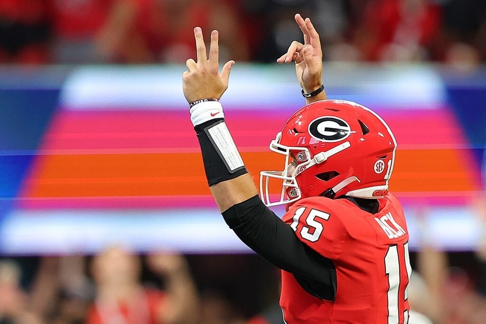 In their season opener, the Georgia Bulldogs defeated the Oregon Ducks in a 49-3 blowout win to jump a spot in the Week 2 team rankings.