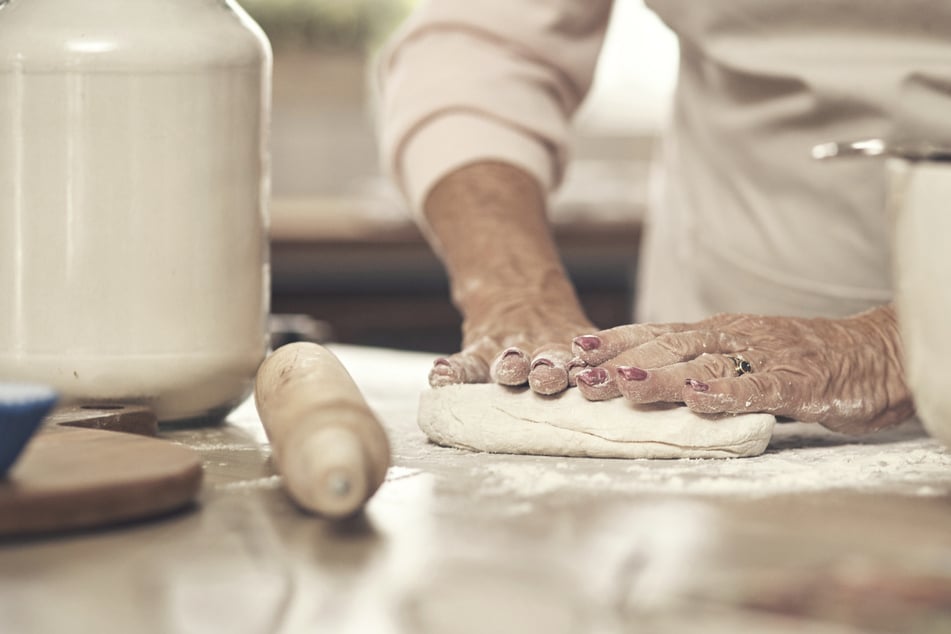 Die Großmutter einer Braut aus den USA wollte sich um die Hochzeitstorte kümmern. Was keiner ahnte - die Seniorin hatte keine wirkliche Begabung fürs Backen. (Symbolfoto)