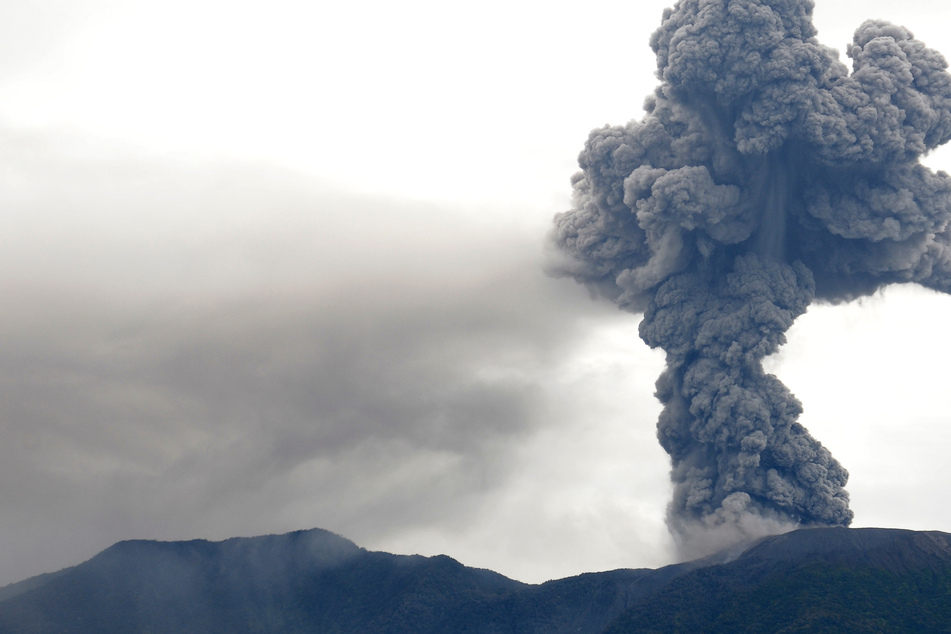 Tote auf Feuerberg: Elf Wanderer sterben bei Vulkanausbruch