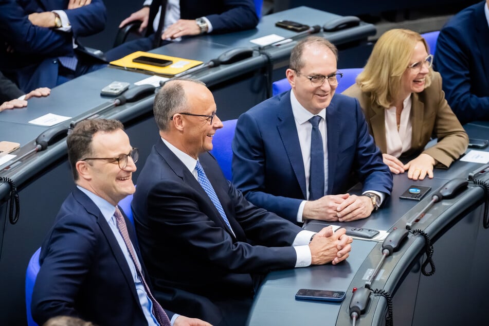 Noch am Dienstagabend findet die erste Kabinettssitzung unter Kanzler Friedrich Merz (69, CDU) statt.