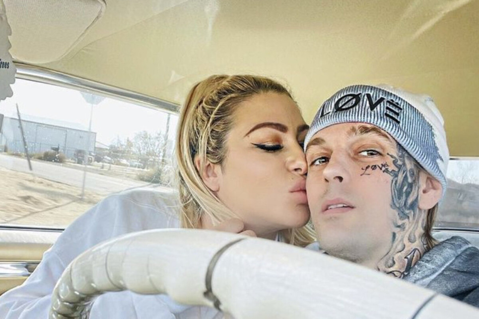 Aaron Carter reconciles with fiancée one week after messy split