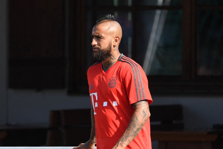 Der chilenische Fußball-Profi Arturo Vidal (37) hatte 2015 einen Vierjahresvertrag beim FC Bayern München unterschrieben, drei Jahre später war er wieder weg. (Archivbild)