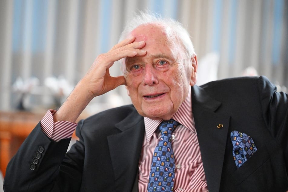 Laut dem erfolgreichen Unternehmer Reinhold Würth (90) müsse in Deutschland wieder mehr gearbeitet werden.