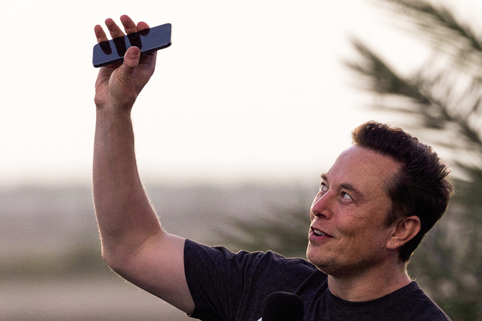 Elon Musk's motion to delay his trial with Twitter was granted by a Delaware judge.