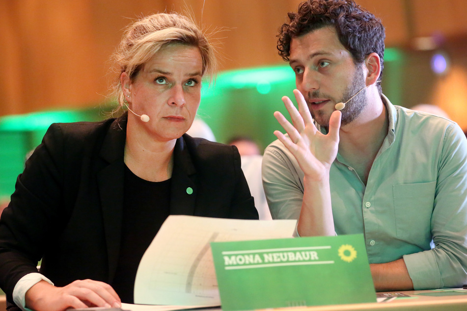 Kleiner Parteitag: Grüne wollen große Verkehrswende in NRW