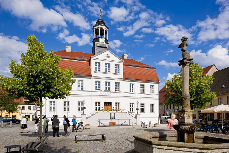 ... arbeitet man in Bad Dübens altem Rathaus an neuen Plänen.