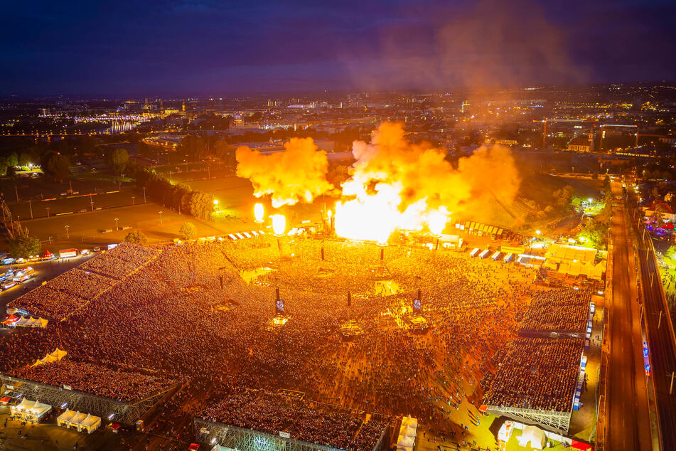Um die 200.000 Menschen besuchten die vier Rammstein-Konzerte rund um das Pfingstwochenende. Unter ihnen Sabrina (29) und Fred Kühnel (33).