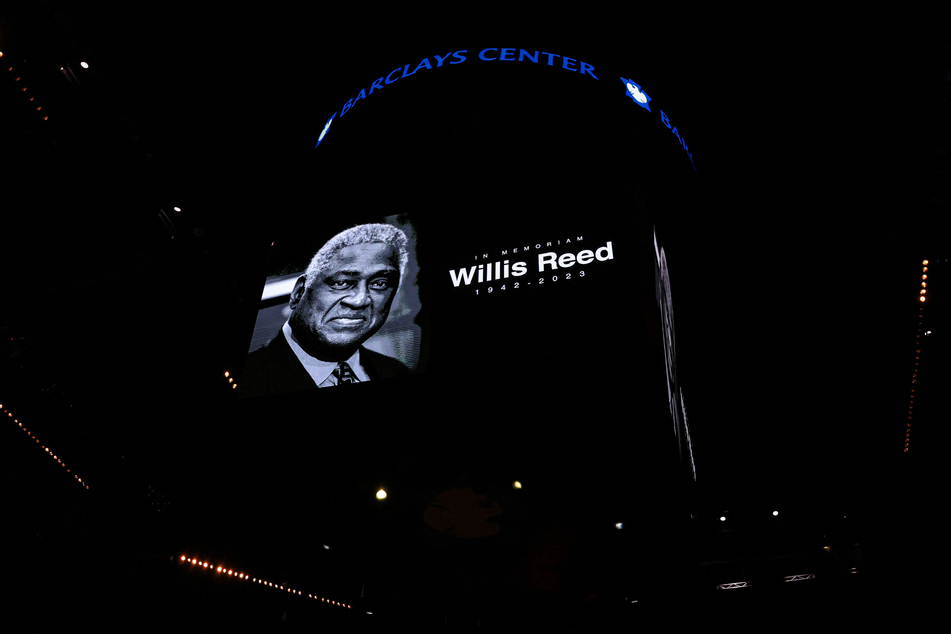 Willis Reed, a leader on Knicks' two title teams whose dramatic appearance  in a Game 7 led the team to victory, dies at 80