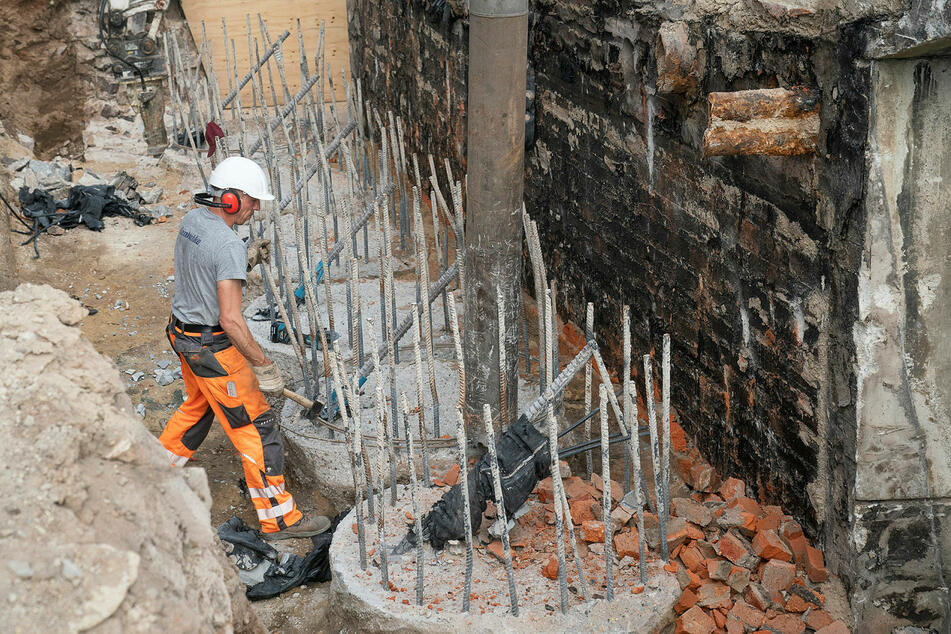 Vor Ort wird bereits unter Hochdruck gearbeitet.