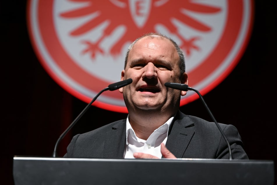 Eintracht Frankfurts Präsident Mathias Beck (53) hofft, dass sein Team am Sonntag den Bayern "die Lederhosen auszieht".