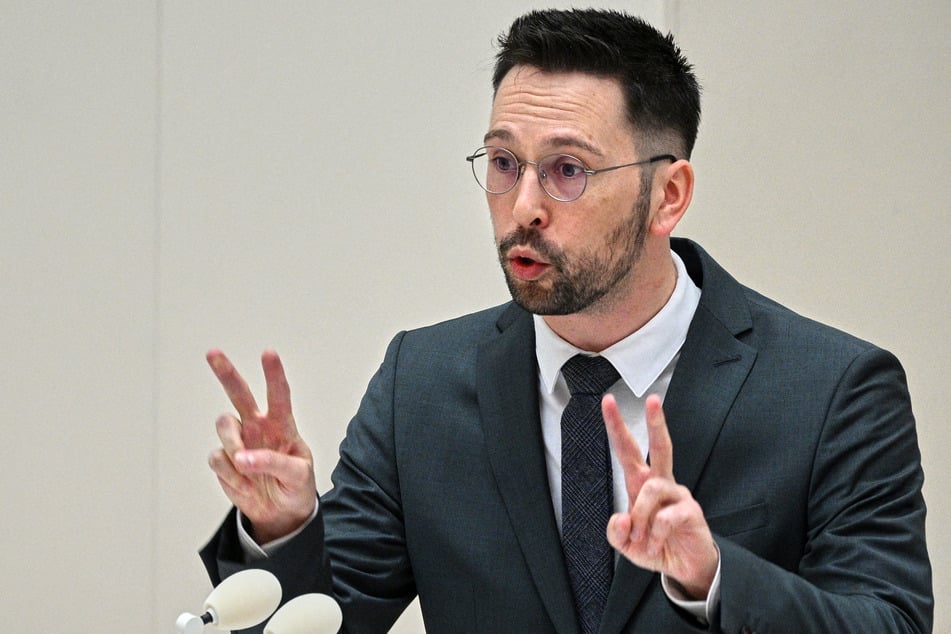 AfD-Politiker Dennis Hohloch (37) erstattete Anzeige gegen Kurt Krömer.