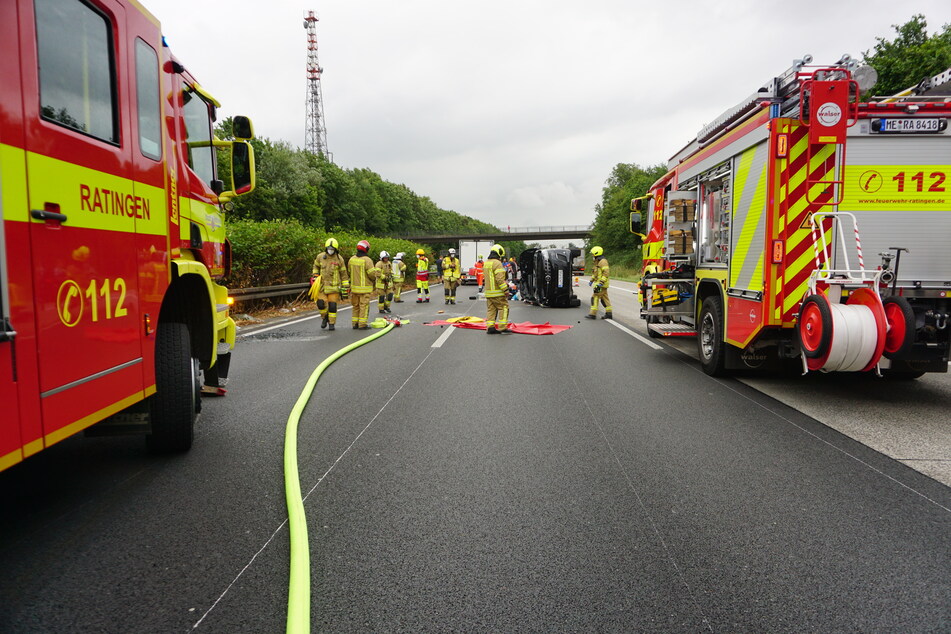 Die Feuerwehr wurde zu gleich zwei Unfällen auf der A3 gerufen, die einen ähnlichen Unfallhergang aufwiesen.