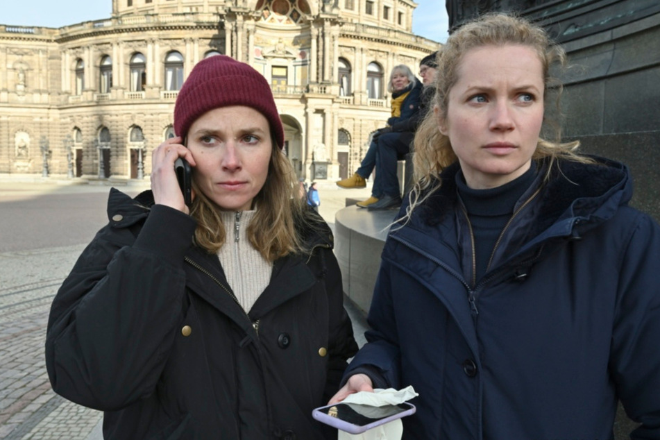 Karin Hanczewski (41, l.) und Cornelia Gröschel (35) stoßen als "Tatort" -Ermittlerinnen in "Totes Herz" auf DDR-Unrecht.