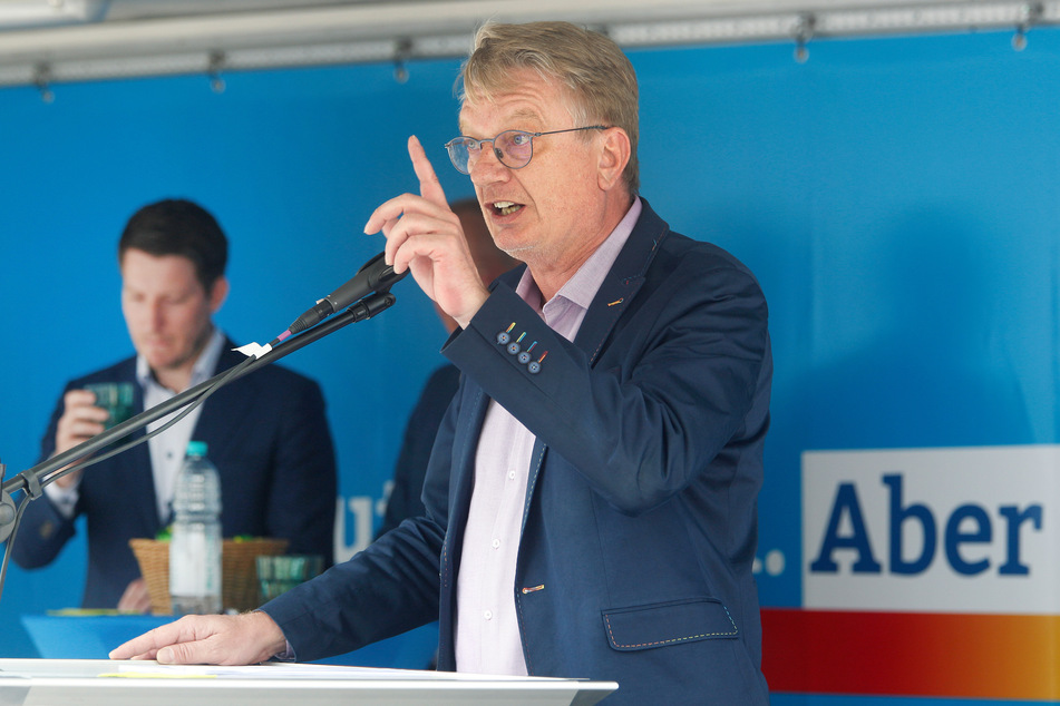 AfD-Spitzenkandidat Markus Wagner kann dem Wahl-Ergebnis trotz Verlusten etwas gutes abgewinnen.