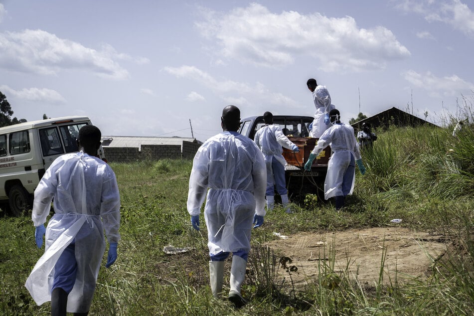 The Trump administration is planning to quarantine any citizens infected with Ebola in Kenya, rather than bring them back home for treatment in the US.