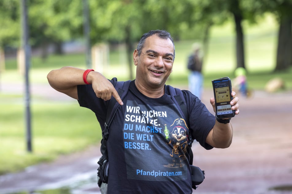 Sammy Zimmermanns (48) treibt die Entwicklung seiner App immer weiter voran.