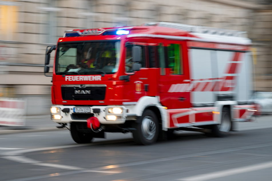 Wohnung brennt in der Neuen Neustadt: Zwei Verletzte!