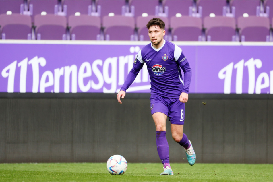 Nach einem Zwischenstopp beim FC Erzgebirge Aue und beim Halleschen FC kehrt Tom Baumgart (26) wieder zurück nach Chemnitz.