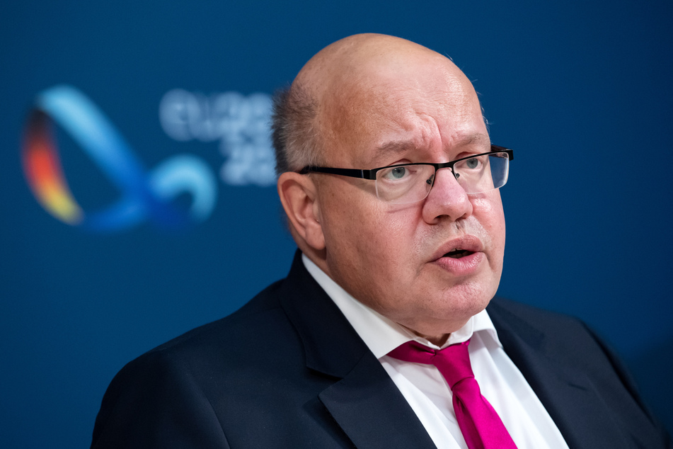 Berlin: Peter Altmaier (CDU), Bundesminister für Wirtschaft und Energie, äußert sich bei einer Pressekonferenz nach den informellen Gesprächen der EU-Handelsminister.
