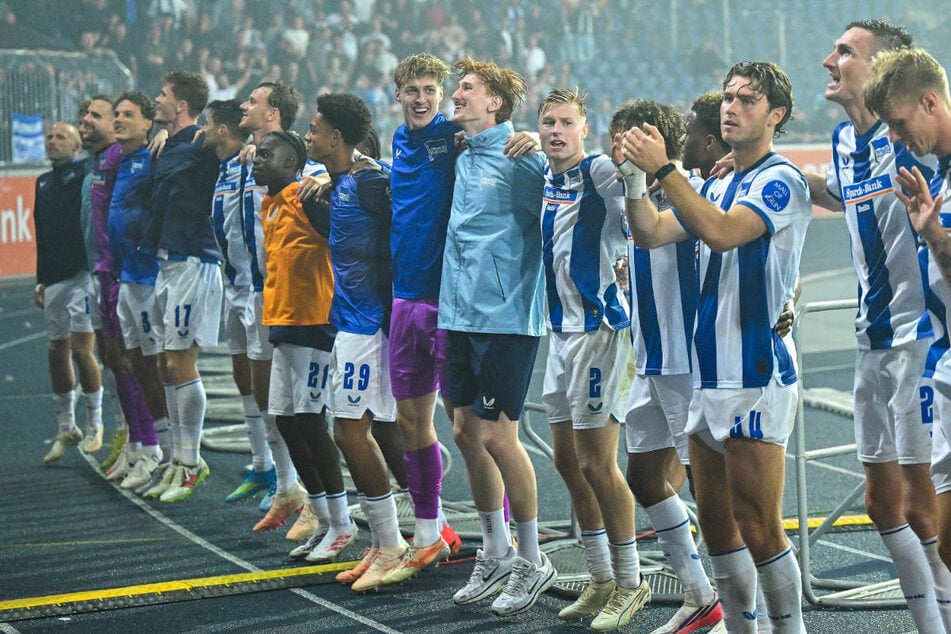 Die Herthaner wollen am Ende auch gegen den 1. FC Magdeburg wieder feiern.