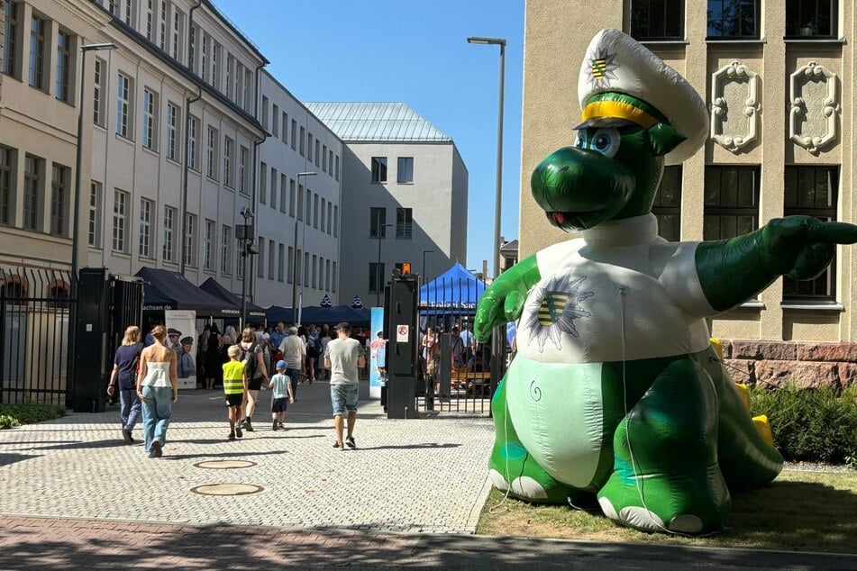 Der Tag der Polizei Sachsen findet am heutigen Samstag in der Polizeidirektion Zwickau statt.