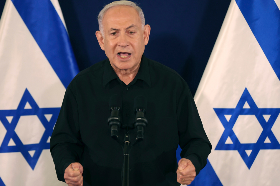 Israels Ministerpräsident Benjamin Netanjahu (74) behauptet, nicht vor den Absichten der Hamas gewarnt worden zu sein.