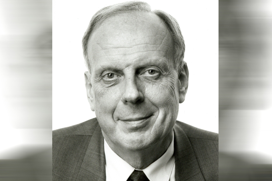 Der frühere Dresdner Schauspielintendant Dieter Görne ist im Alter von 86 Jahren gestorben.