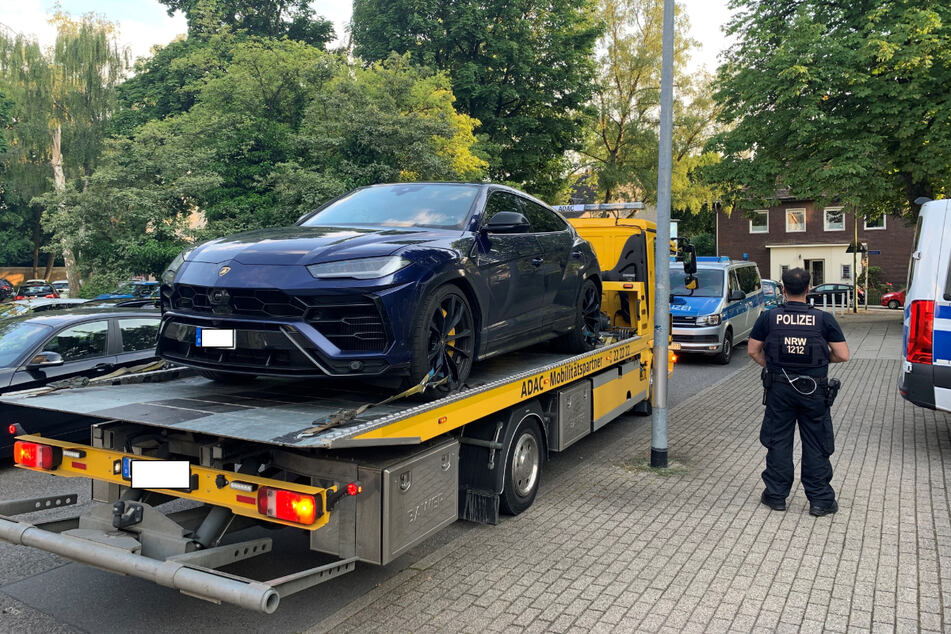 Polizisten aus Essen und Mülheim stellten einen Lamborghini sicher.