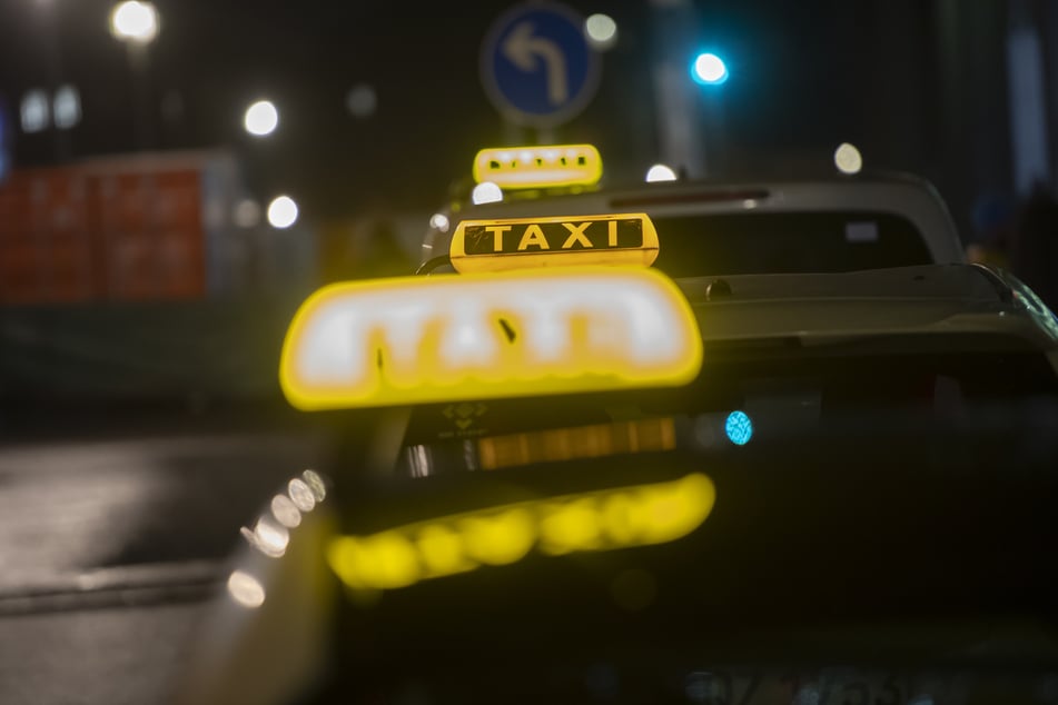 Als der 35-Jährige einstieg, ahnte der Taxifahrer noch nicht, was ihm bevorstand. (Symbolbild)