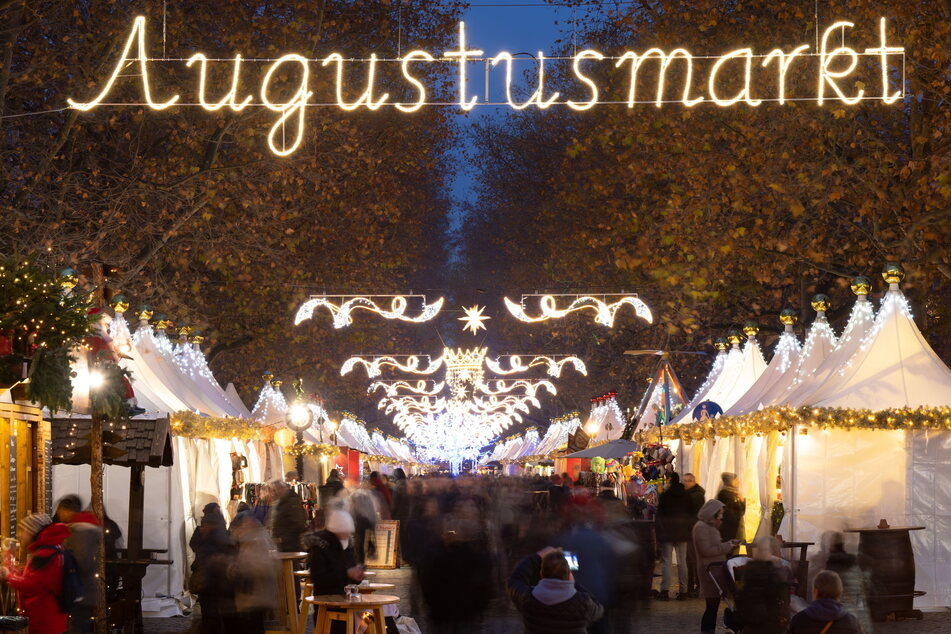 Hohe Besucherzahlen konnte der Dresdner Augustusmarkt auch nach den Weihnachtsfeiertagen noch verzeichnen.