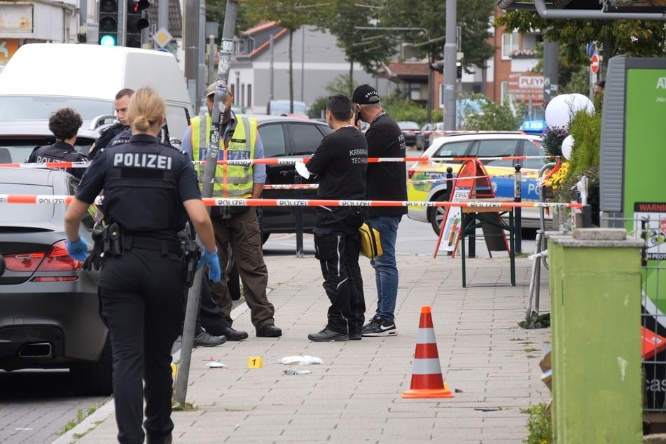 Am Sonntag wurde in Bremen ein 42-jähriger Mann durch einen oder mehrere Schüsse verletzt.