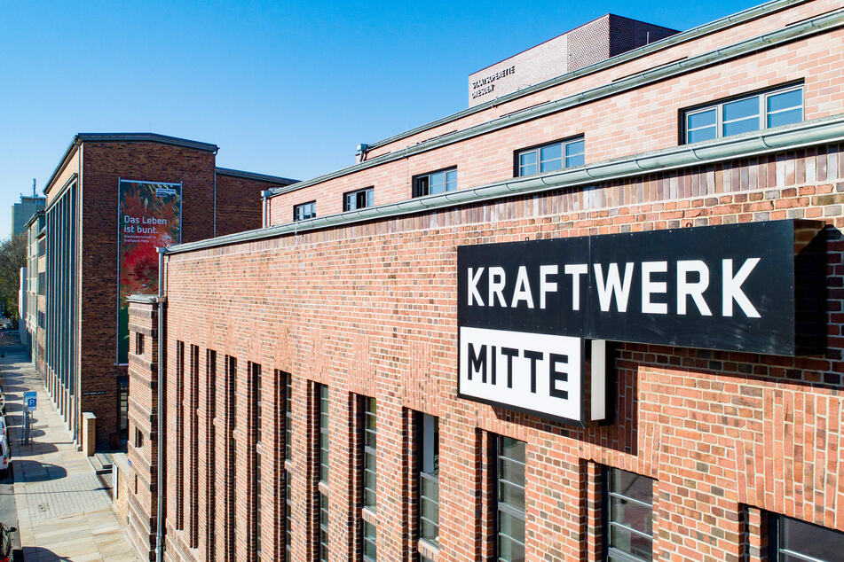 Die städtischen Bühnen wie Operette und tjg. im Kraftwerk Mitte halten an 3G fest.
