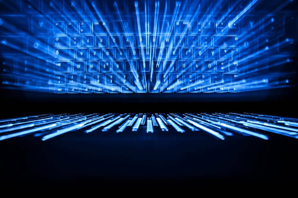 Waffenkauf im Darknet? Angeklagter fehlt wegen möglicher Corona-Erkrankung
