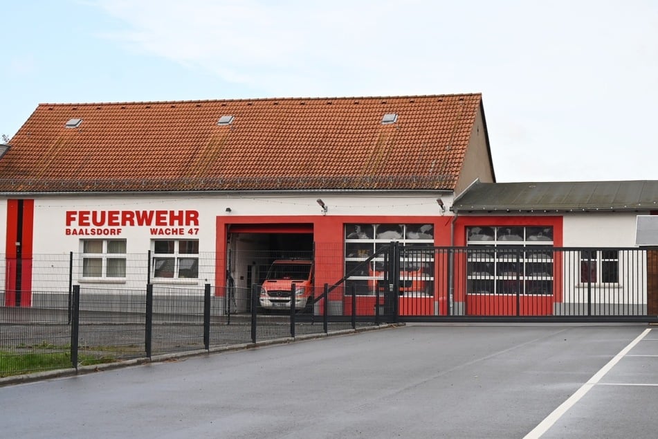 Nun sorgen sich die Feuerwehrleute, um Zeitverluste bei der Anfahrt zum Gerätehaus.