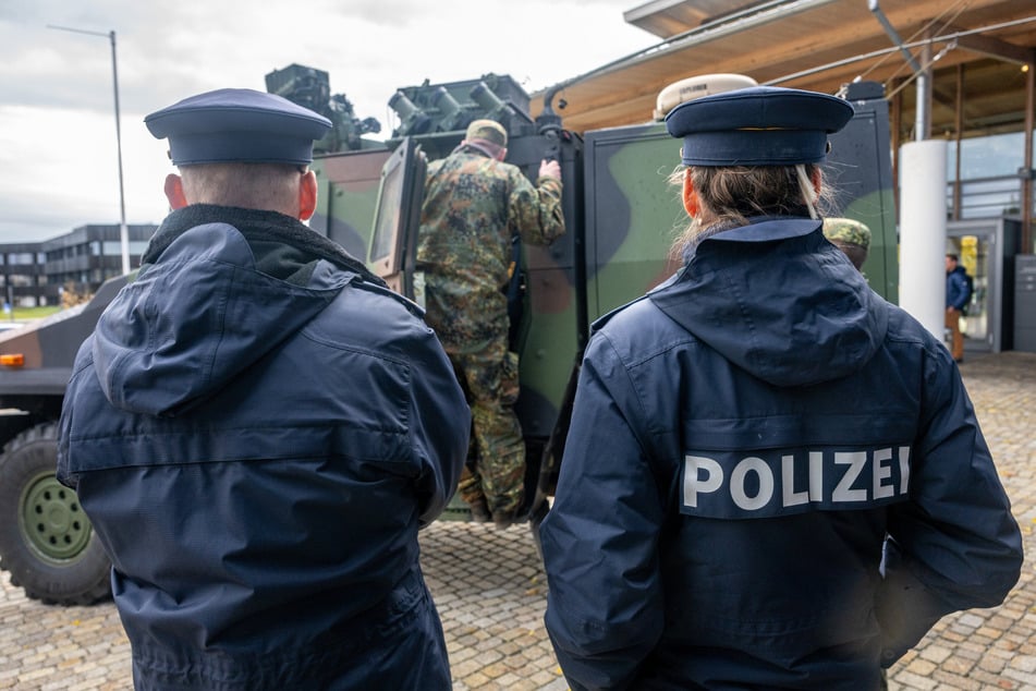 Die Bundeswehr übte für den Ernstfall, als plötzlich die Polizei auftauchte.