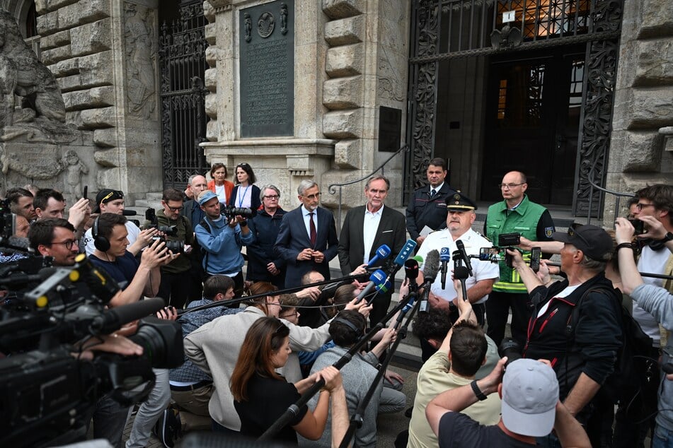 Auf einer Pressekonferenz wurden nähere Details zu der Tat bekannt gegeben.