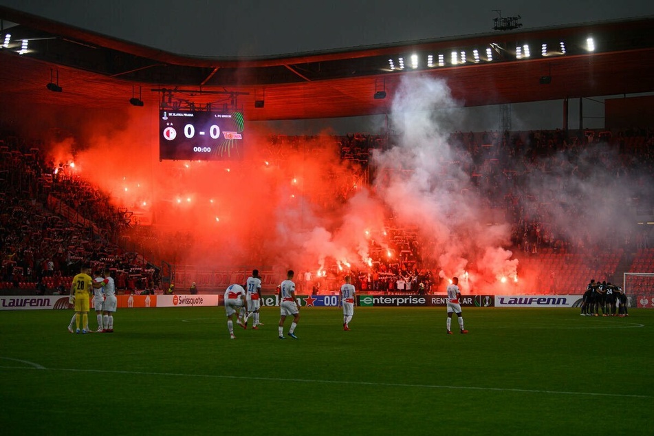 Die Fans des 1. FC Union Berlin haben in der Regel mächtig Bock auf die Europapokal-Nächte - so wie hier in Prag.