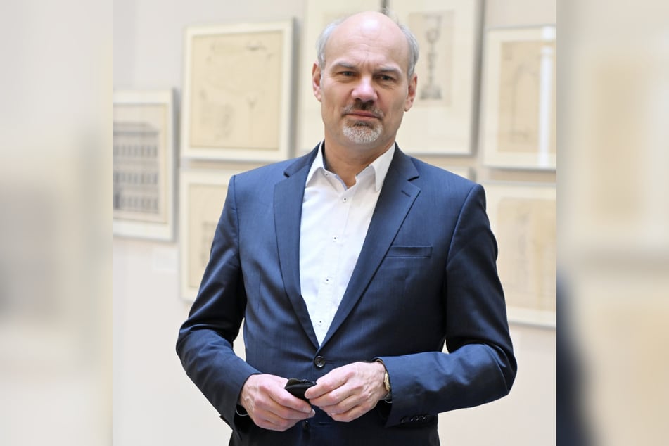 Aus der Perspektive eines Denkmalpflegers übt Sachsens Landeskonservator Alf Furkert (60) Kritik am Gipsmodell.