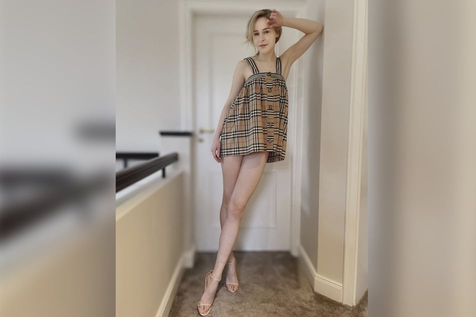 Theresia Fischer (29) zeigt ihre langen Beine auf Instagram.