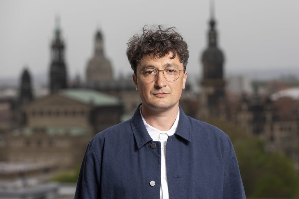 Für den Arzt und Musiker ist das der zweite Grimme-Preis. 2016 erhielt Johannes Filous (36) für seine Pegida-Berichterstattung via Twitter den Grimme Online Award.